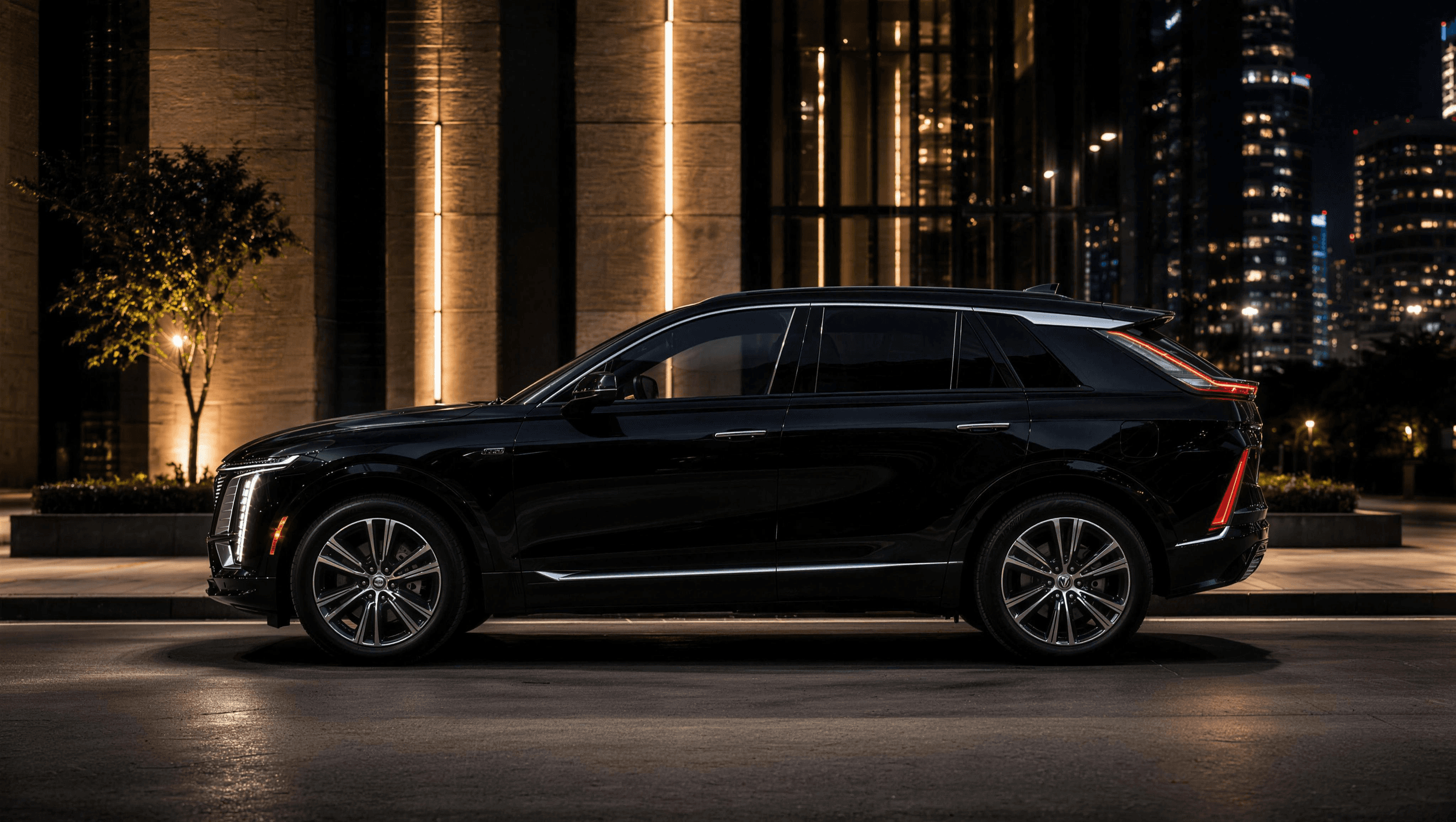 Luxury sedan 2025 — Exterior · Profile